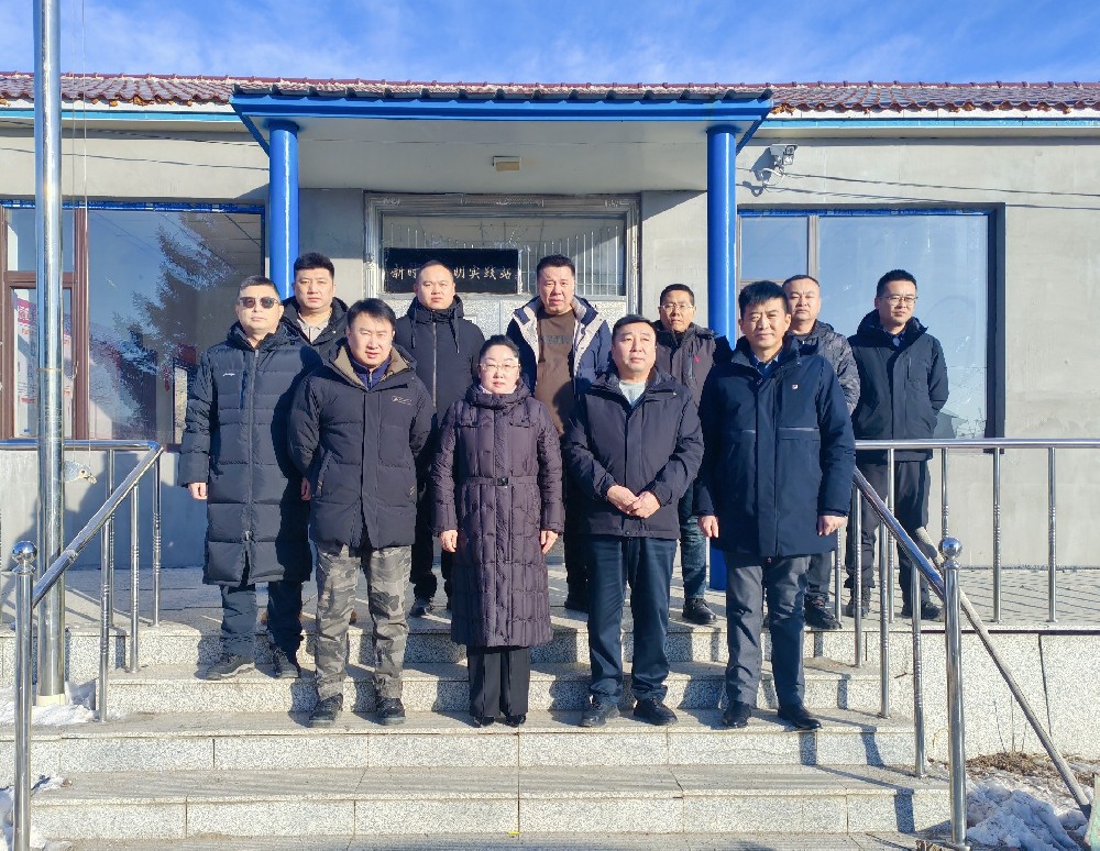 大队领导深入伊通满族自治县野外测绘一线慰问干部职工